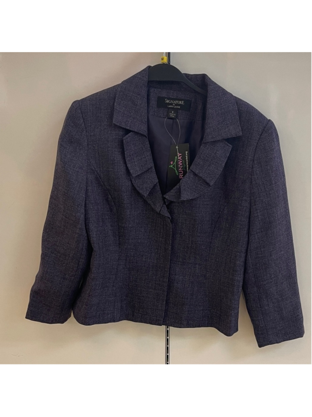 💚 Signature Women's Signature by Larry Levine 
 Purple Blazer | Size 6